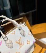 Louis Vuitton onthego Pm small cross-body - Image 3