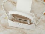 Louis Vuitton M23956 Capucines East-West Mini - Image 6