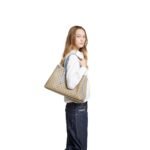 Gucci Emblem large tote bag - Image 4