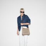 Gucci Emblem medium bucket bag - Image 8