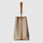 Gucci Emblem medium bucket bag - Image 5