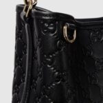 Gucci Emblem small bucket bag - Image 8