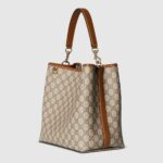 Gucci Emblem medium bucket bag - Image 2