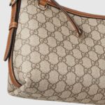 GG Emblem medium shoulder bag - Image 7