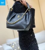Chanel Maxi Hobo Bag AS5970 - Image 15
