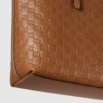 Gucci Emblem large tote bag - Image 8