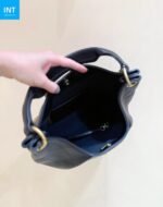 Chanel Maxi Hobo Bag AS5970 - Image 4