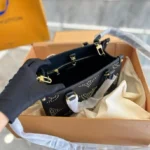 Louis Vuitton ONTHEGO PM BLACK M46733 - Image 4