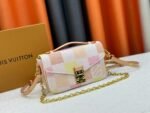 Louis Vuitton Pochette Métis East West - Image 3
