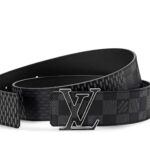 Louis Vuitton M0340T LV Initiales 40mm Reversible Belt - Image 6