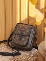 Louis Vuitton M69404 Christopher Wearable Wallet - Image 7