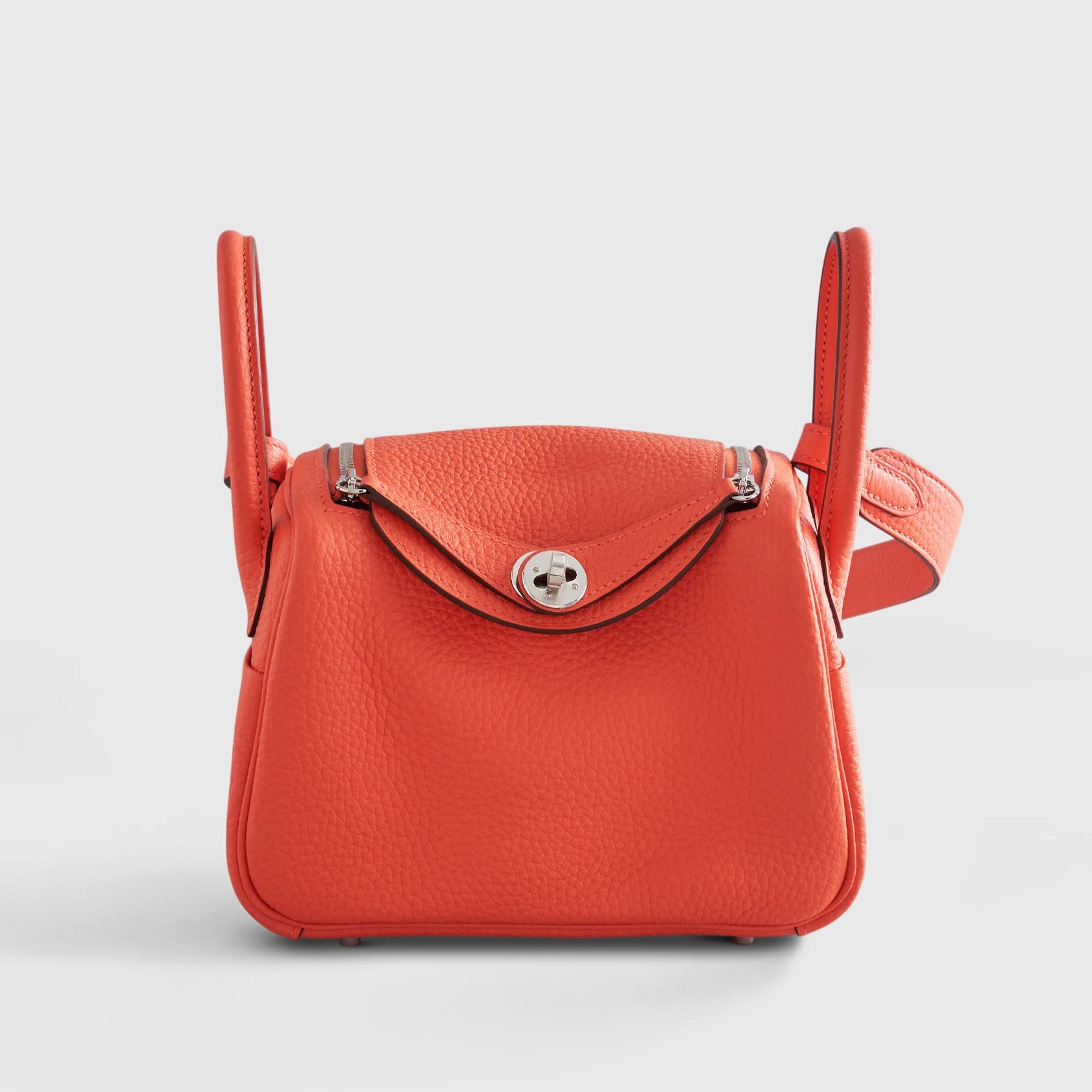 200HermesLindy20ClemenceGoOrangeFieldPalladiumHardware Hermès Lindy 20 Clemence Go Orange Field Palladium Hardware - Image 1