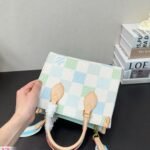 Louis Vuitton Jungle Bag onthego 2-in-1 Tote Shopping Bag - Image 6