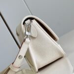 Louis Vuitton Buci M59457 - Image 7