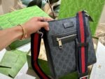 GUCCI BLACK MESSENGER - Image 2