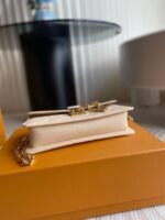 Louis Vuitton M82836 WALLET ON CHAIN ​​METIS handbags - Image 5