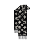 Louis Vuitton M90816 LV 3D Scarf - Image 3