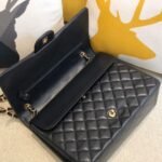 CHANEL Classic Maxi Handbag LAMBSKIN & GOLD METAL - Image 4