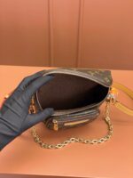 Louis Vuitton Mini Bumbag M82335 (top quality) - Image 9