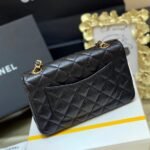 CHANEL MINI FLAP BAG - Image 4