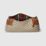 GG Emblem medium shoulder bag - Image 10