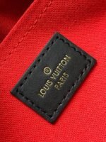 Louis Vuitton M46653 OnTheGo East West - Image 10
