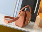 Louis Vuitton M24640 Soft Twist - Image 4