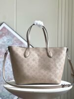 Louis Vuitton M21852 Blossom MM - Image 3