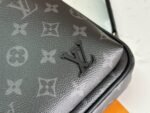 Louis Vuitton M47137 Avenue Slingbag - Image 6