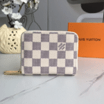 Louis Vuitton Small Wallet, gifts are random. - Image 14
