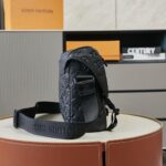 Louis Vuitton M25121 Messenger Voyager PM - Image 4