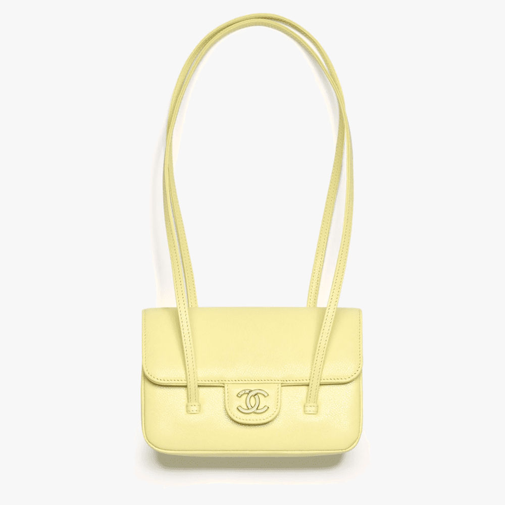6449a2897ffe3f8183e244ec214748db Chanel Spring Summer 2026 Pre-collection Clutch with Leather Strap - Image 1