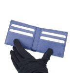 Bi-fold wallet with Gucci script - Image 4