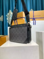 Louis Vuitton M69443 Trio Messenger - Image 4
