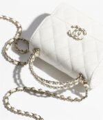 Chanel Clutch with chain - Image 3