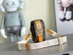 Louis Vuitton M81005 FLAP DOUBLE PHONE BAG - Image 3