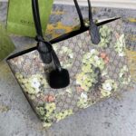 GUCCI  Supreme Monogram Blooms Medium Reversible Tote - Image 2
