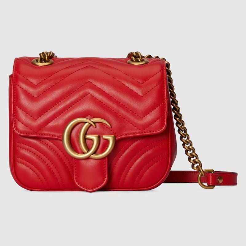 7O7HUFgU-Gucci-GG-Marmont-mini-shoulder-bag-red-leather GUCCI MARMONT MINI SHOULDER BAG (RED) - Image 1