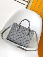 Louis Vuitton M12465 OnTheGo PM - Image 4