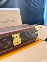 Louis Vuitton M10260 Coffret 8 Montres - Image 8