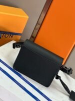 Louis Vuitton M82085 Fastline Wearable Wallet - Image 5