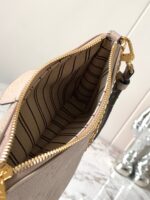 Louis Vuitton M81862 Easy Pouch On Strap - Image 9