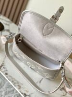 Louis Vuitton M14214 Diane - Image 9