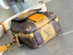 Louis Vuitton M81005 FLAP DOUBLE PHONE BAG - Image 7