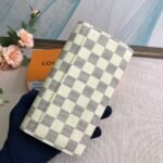 Louis Vuitton Sarah Wallet M63208 - Image 6
