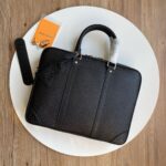 Louis Vuitton M30925 Porte-Documents Voyage PM - Image 2