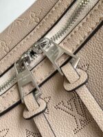 Louis Vuitton M24133 Medium HAND IT ALL - Image 6
