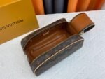 Louis Vuitton King Size Toiletry Bag M47528 - Image 6