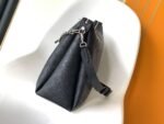 Louis Vuitton M24132 Medium HAND IT ALL - Image 3