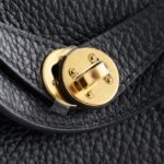 Hermès Lindy 20 Clemence Black Gold Hardware - Image 6